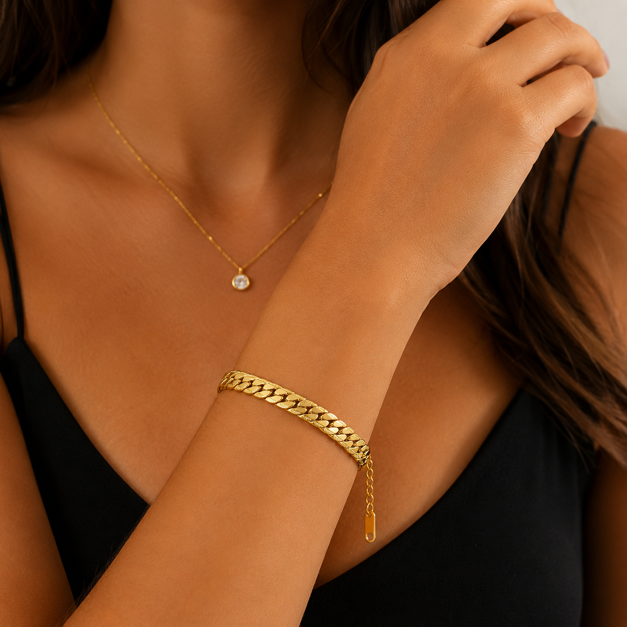 Glanzio luxusný náramok Golden Icon 71225